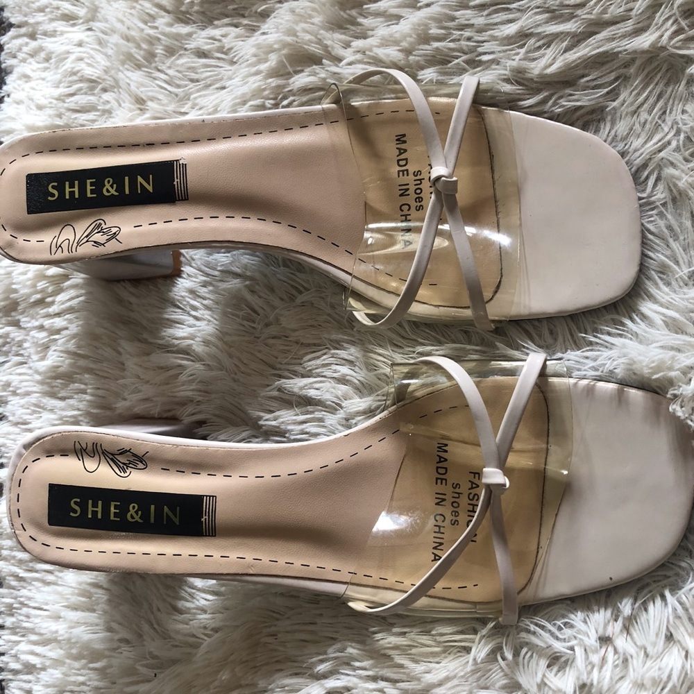 Vinyl sandal - Picture 7 of 9